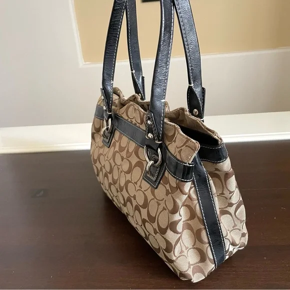 Coach Signature Penelope shoulder bag - Picture 6 of 16